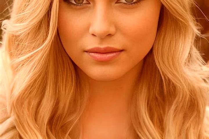 Riley, 34, a blonde amber-eyed european companion based in La Tapona. Offering Massage, Deep French Kissing, A-Level, Girlfriend Experience, Roleplay. Availa...