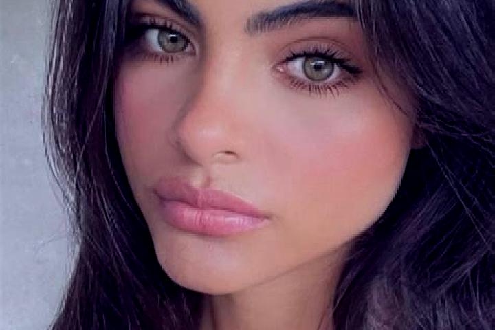Riley, 34, a brunette dark-eyed indian companion based in Weatherly. Offering Domination, Girlfriend Experience, Fetish. Available for incall and outcall, da...