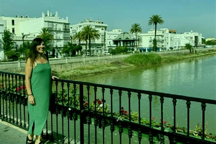 Riley, 34, a chestnut grey-eyed mixed companion based in Chiclana de la Frontera. Offering Party Girl, BDSM, Roleplay. Available for incall and outcall, over...