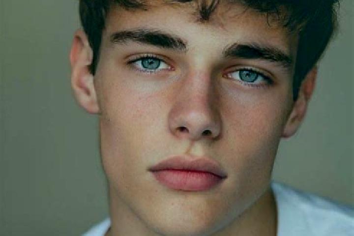 Riley, 34, a red grey-eyed caucasian companion based in Cueyatla. Offering CIM, Deep French Kissing, BDSM, OWO. Available for incall and outcall, day and eve...