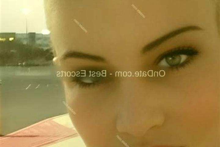 Riley, 34 — Escort in Al Buwayrah, Palestine