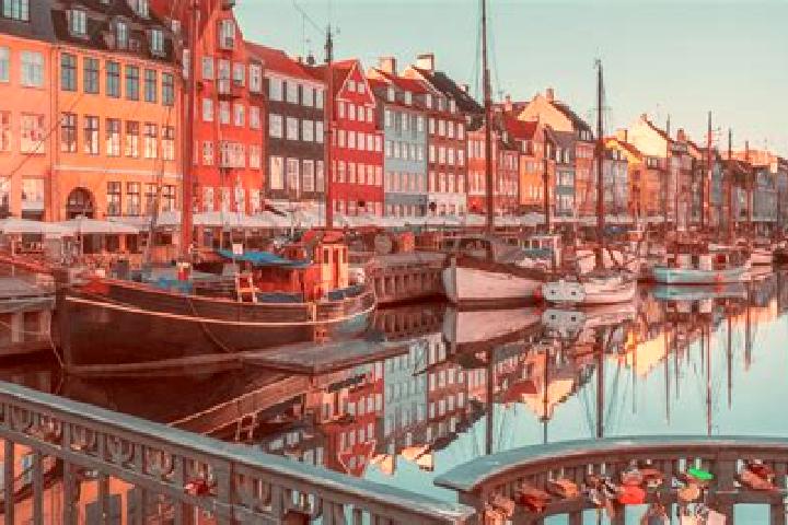 Riley, 34 — Escort in Bredebro, Denmark