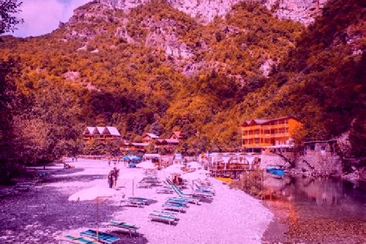 Riley, 34 — Escort in Fierze, Albania