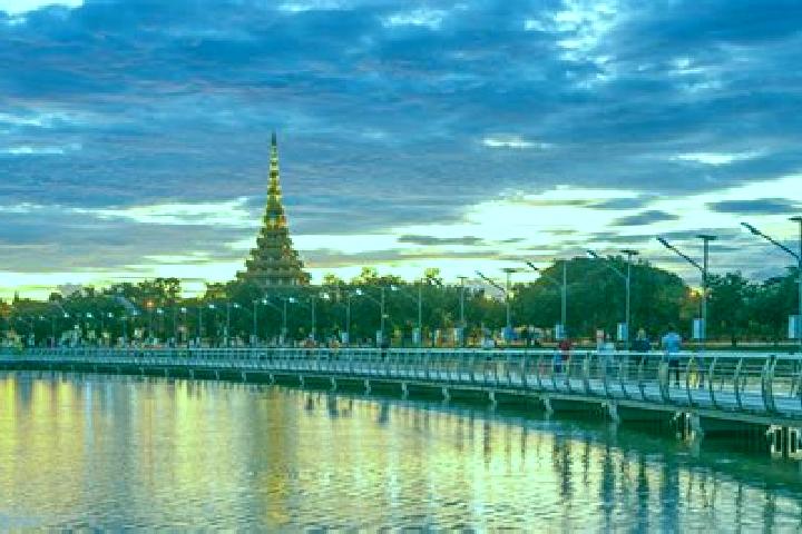 Riley, 34 — Escort in Khon San, Thailand
