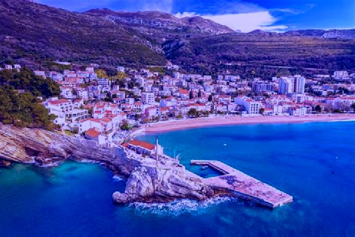 Riley, 34 — Escort in Petrovac, Serbia