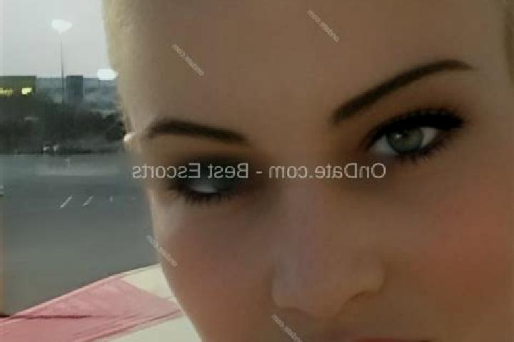 Riley, 34 — Escort in Rahozna, Belarus