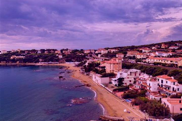 Riley, 34 — Escort in Rosignano Solvay-Castiglioncello, Italy