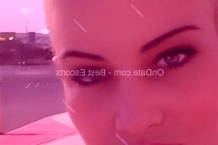 Riley, 34 — Escort in Santa Olalla, Spain
