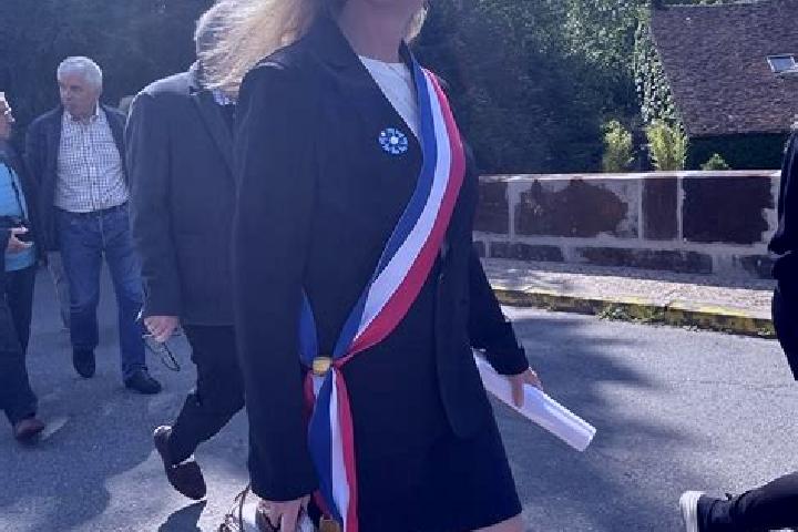 Riley, 34 — Escort in Vailly, France