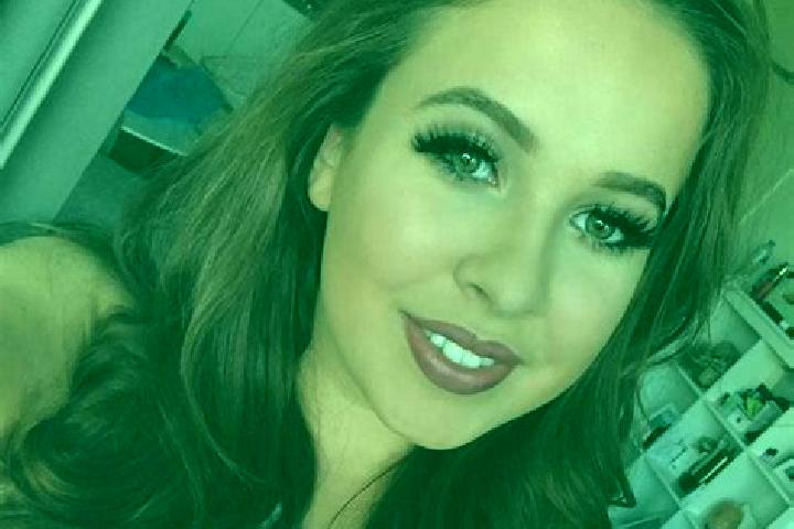 Riley, 35, a blonde brown-eyed mediterranean companion based in Kamenolomni. Offering Striptease, Dinner Date. Available for incall and outcall, overnight bo...