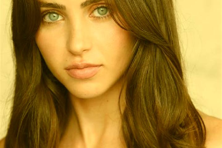 Riley, 35, a brunette amber-eyed mixed companion based in Mirassol d Oeste. Offering Girlfriend Experience, Domination, Fetish. Available for incall and outc...