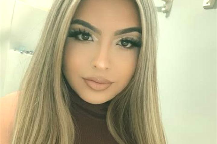 Riley, 35, a red blue-eyed mixed companion based in Tangsi. Offering Domination, Roleplay, BDSM. Available for incall and outcall, day and evening dates.