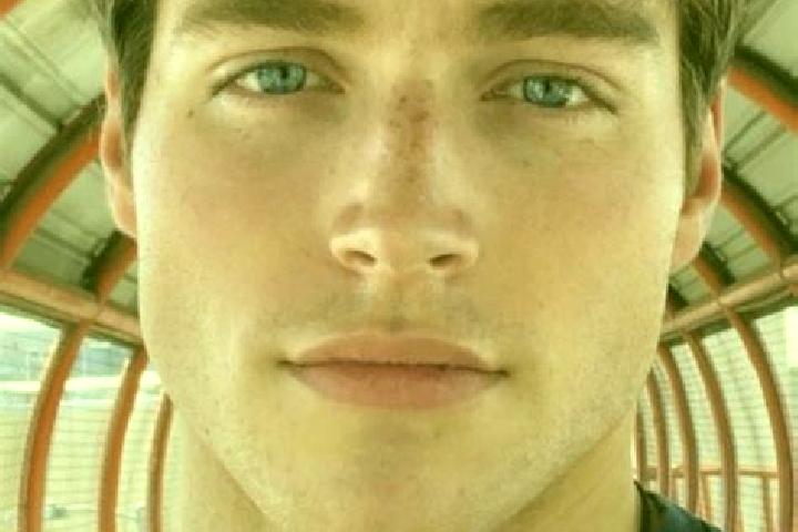 Riley, 35, a red dark-eyed mediterranean companion based in Apipilulco. Offering Fetish, Travel Companion. Available for incall and outcall, overnight bookin...