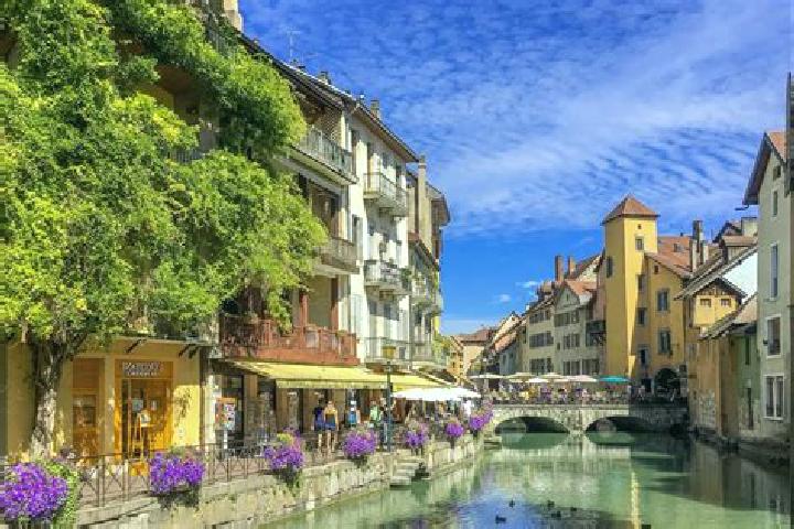 Riley, 35 — Escort in Begaar, France