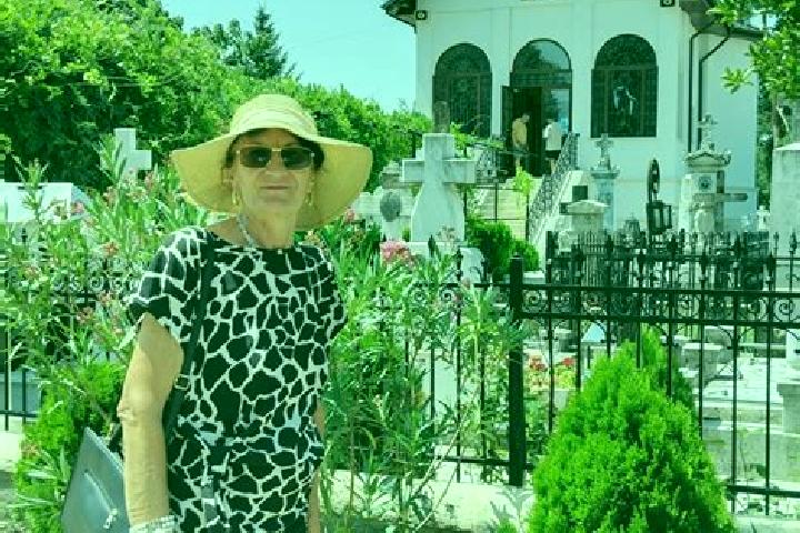 Riley, 35 — Escort in Bughea de Jos, Romania