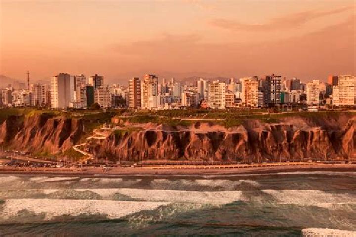 Riley, 35 — Escort in Huarancante, Peru