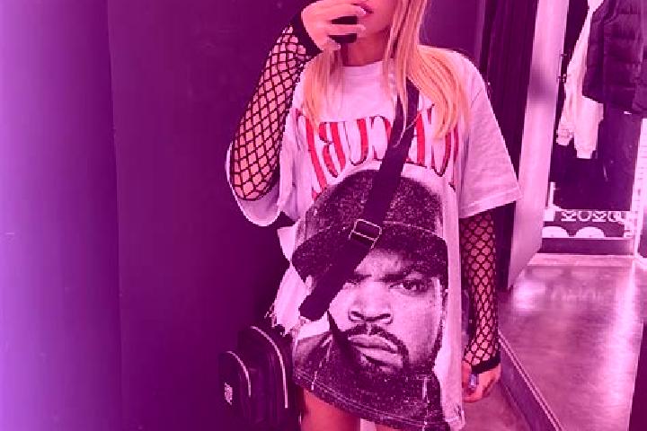 Riley, 35 — Escort in Menin, Czech Republic