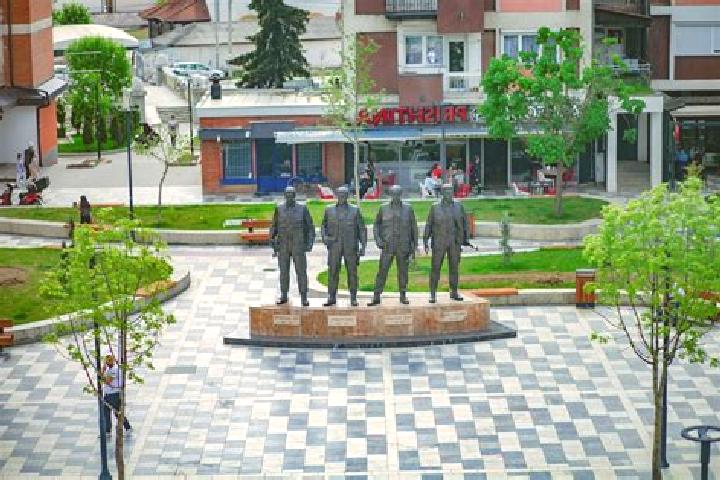 Riley, 35 — Escort in Podujeva, Kosovo