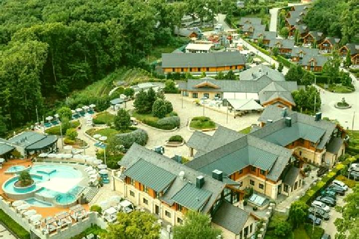 Riley, 35 — Escort in Tiszafuered, Hungary