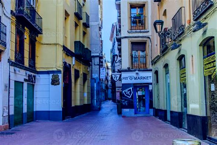 Riley, 35 — Escort in Valdefuentes de Sangusin, Spain