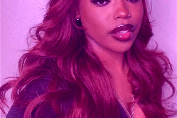 Riley, 36, a auburn amber-eyed ebony companion based in Baro. Offering OWO, Overnight, 69, Party Girl. Available for incall and outcall, day and evening dates.