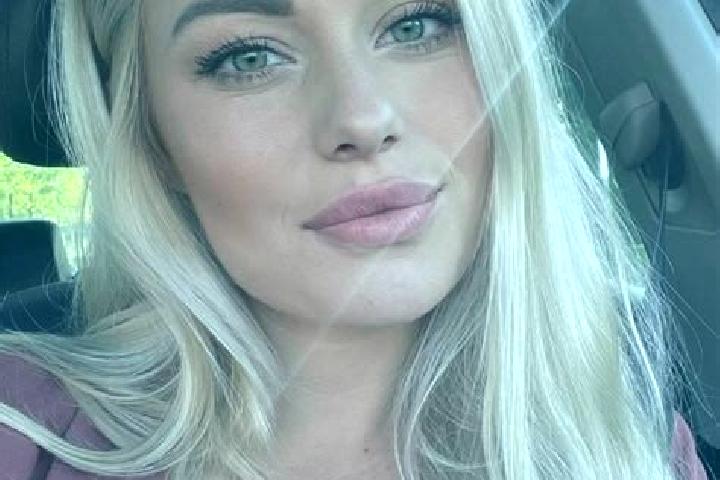 Riley, 36, a blonde green-eyed mixed companion based in Zlatar. Offering BDSM, Fetish, Deep French Kissing, A-Level. Available for incall and outcall, overni...