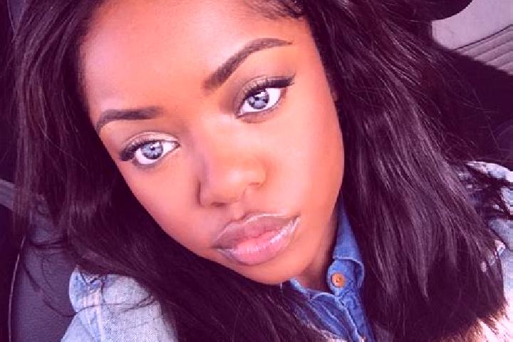 Riley, 36, a red blue-eyed ebony companion based in Ainzon. Offering GFE, 69, Duos, Massage. Available for incall and outcall, overnight bookings available.