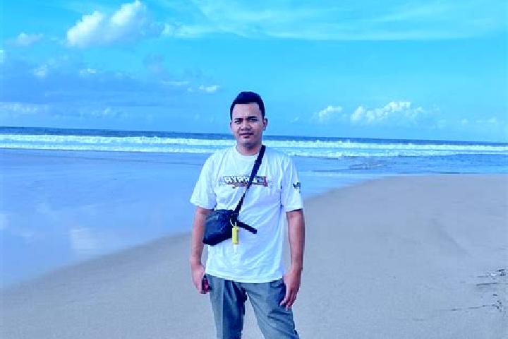 Riley, 36 — Escort in Besuki Satu, Indonesia