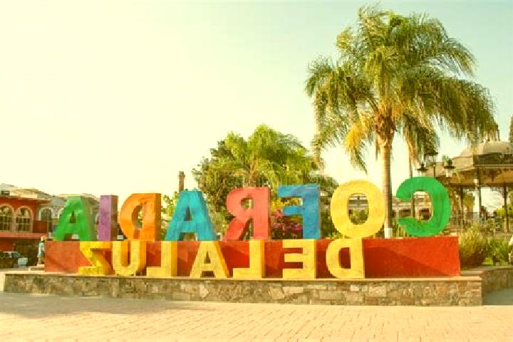 Riley, 36 — Escort in Cofradia de Acuitapilco, Mexico