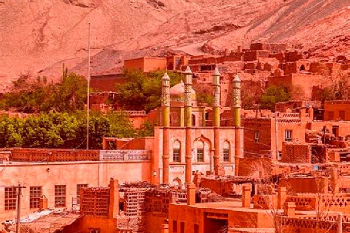 Riley, 36 — Escort in Kashgar, China