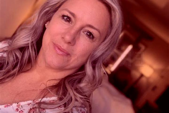 Riley, 37, a blonde dark-eyed ebony companion based in Hawk Point. Offering Couples, Travel Companion, GFE. Available for incall and outcall, overnight booki...