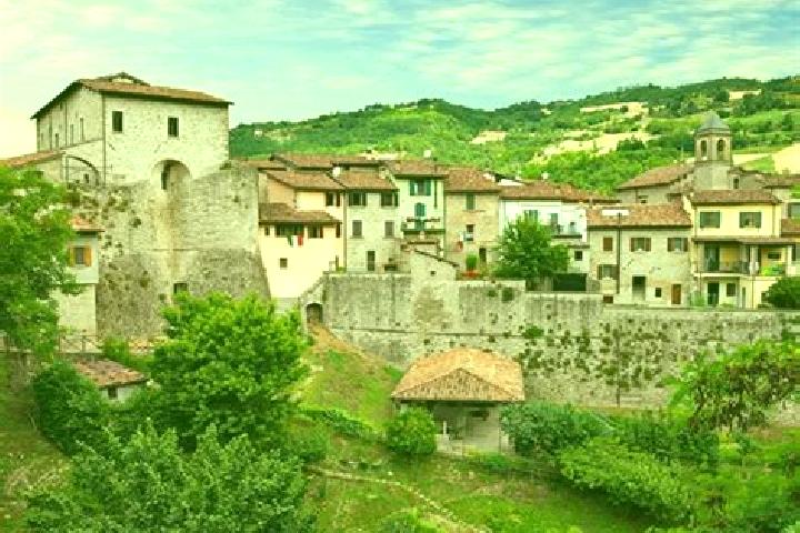Riley, 37, a chestnut grey-eyed slavic companion based in Civitella di Romagna. Offering 69, Couples, Overnight. Available for incall and outcall, day and ev...