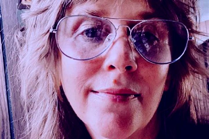 Riley, 37 — Escort in Clarks, United States