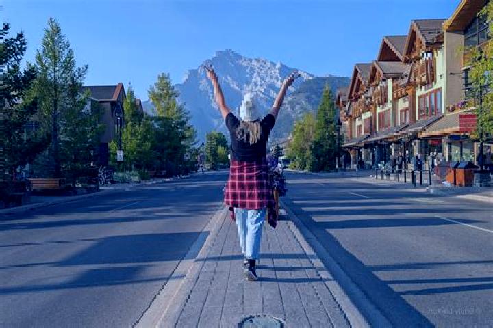 Riley, 37 — Escort in Little Canada, Canada
