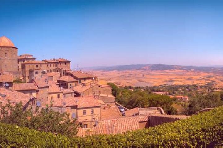 Riley, 37 — Escort in Pratovecchio, Italy