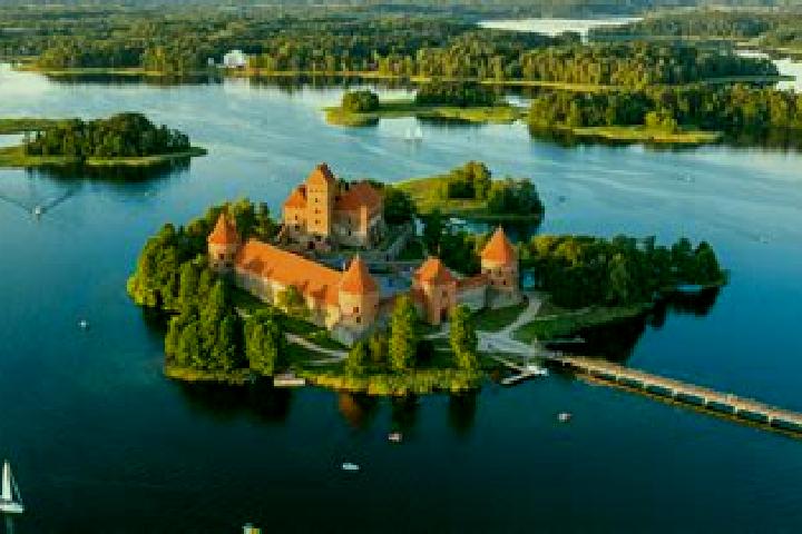 Riley, 37 — Escort in Sventoji, Lithuania