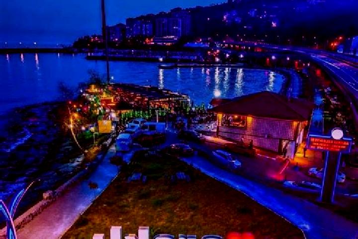 Riley, 38 — Escort in Arakli, Turkey