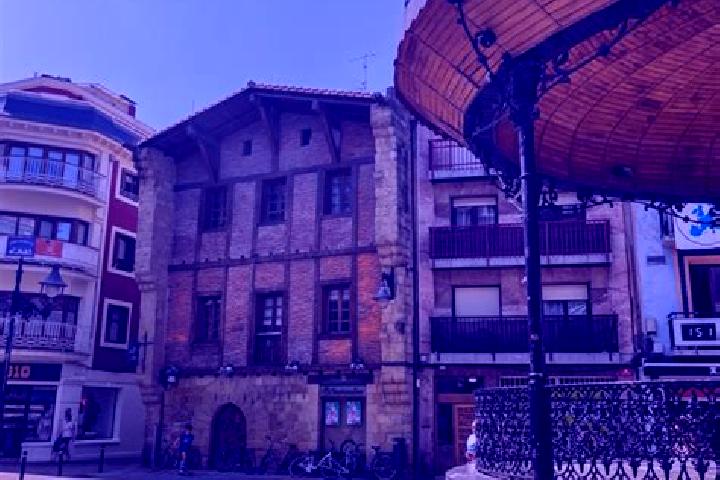 Riley, 38 — Escort in Narros de Matalayegua, Spain