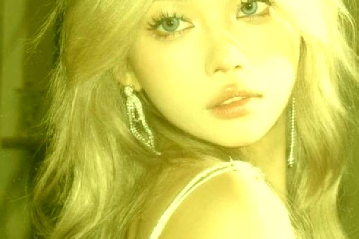 Riley, 39, a blonde dark-eyed asian companion based in Gariepy. Offering Fetish, Tantra, Striptease. Available for incall and outcall, day and evening dates.