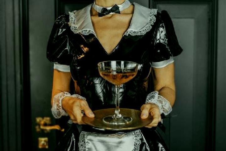 Riley, 39, a brunette brown-eyed caucasian companion based in Paro. Offering Erotic Massage, GFE, Dinner Date, Striptease, Party Girl. Available for incall a...