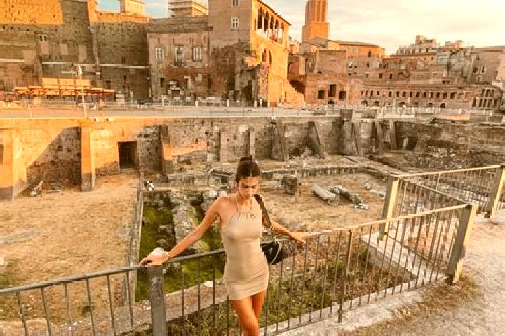 Riley, 39 — Escort in Momperone, Italy