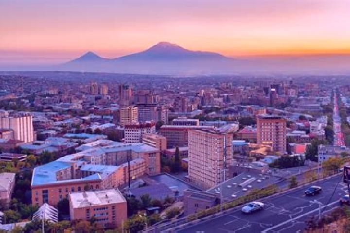 Riley, 39 — Escort in Monteavan, Armenia