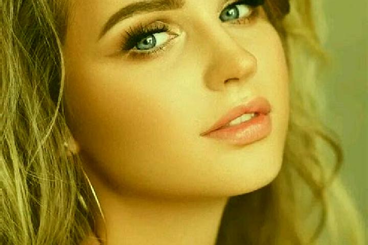Rose, 20, a dark blonde blue-eyed indian companion based in Spetses. Offering Overnight, Erotic Massage, Domination. Available for incall and outcall, overni...