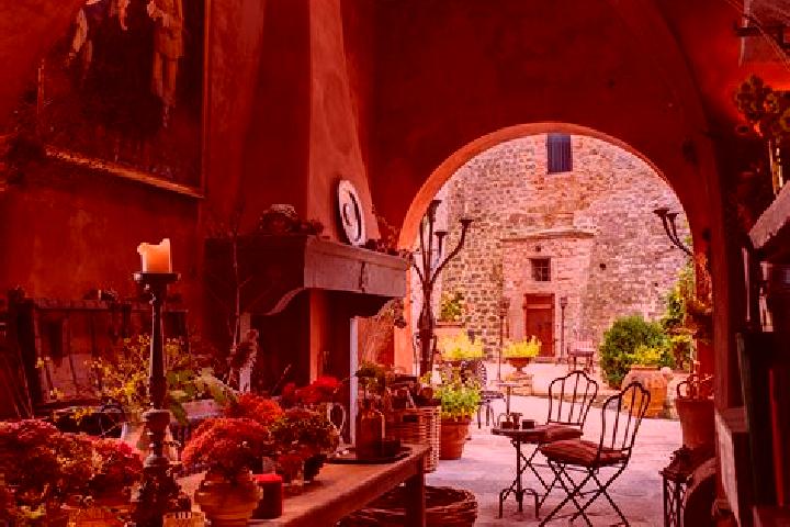 Rose, 20 — Escort in Lisciano Niccone, Italy