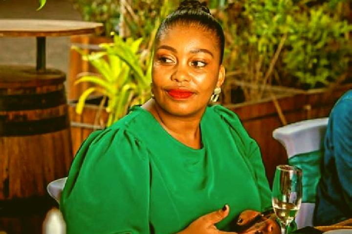 Rose, 20 — Escort in Mamela Pli, Ivory Coast