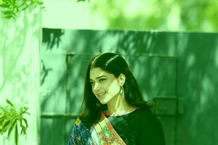 Rose, 20 — Escort in Manjhand, Pakistan