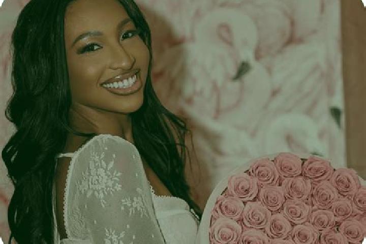 Rose, 20 — Escort in New Baden, United States