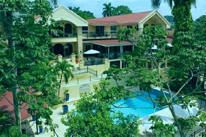 Rose, 20 — Escort in San Ignacio, Belize