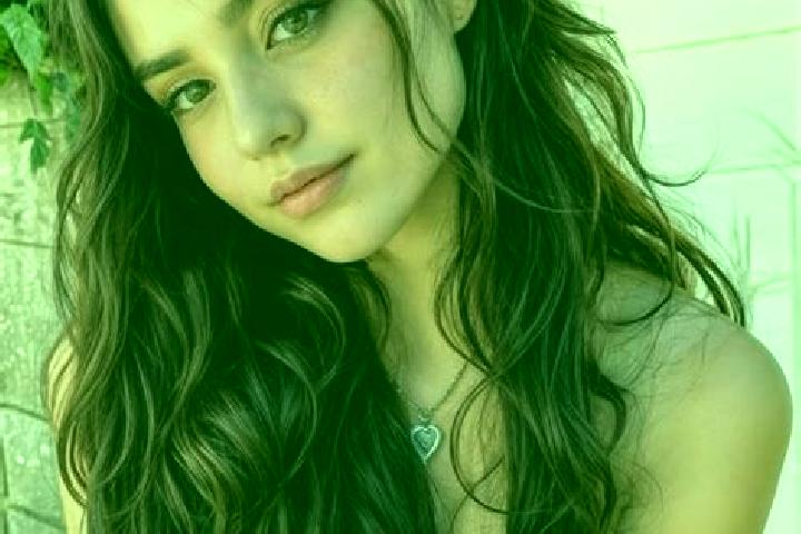 Rose, 21, a auburn amber-eyed middle eastern companion based in Dongnae. Offering Massage, Roleplay, CIM, A-Level. Available for incall and outcall, overnigh...