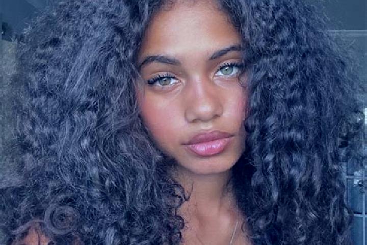 Rose, 21, a black dark-eyed ebony companion based in Valentine. Offering Tantra, Overnight. Available for incall and outcall, overnight bookings available.